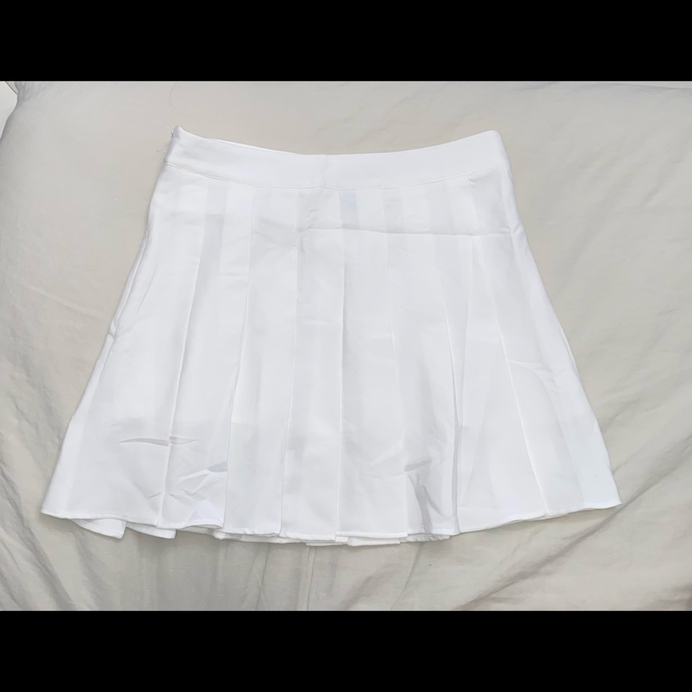 White tennis skirt size large new